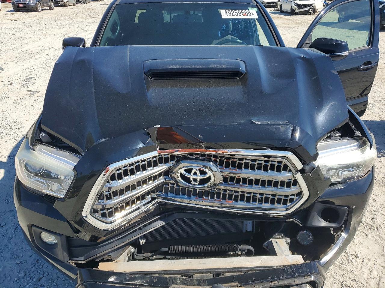 2017 Toyota Tacoma TRD Sport