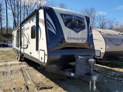 Salvage cars for sale from Copart Ellwood City, PA: 2017 Foresriver 2017 Forest River Lacrosse Camper