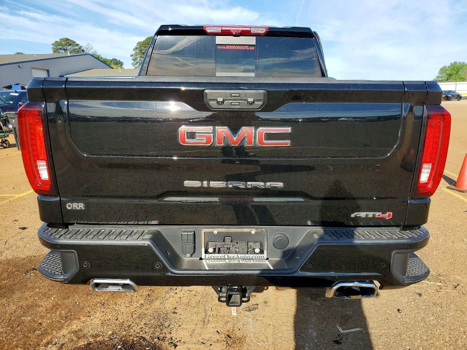 2025 GMC Sierra K1500 AT4