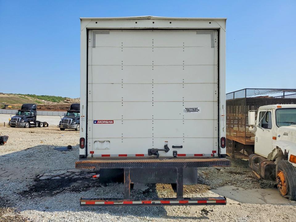 2021 Freightliner Business Class M2 BOX Truck