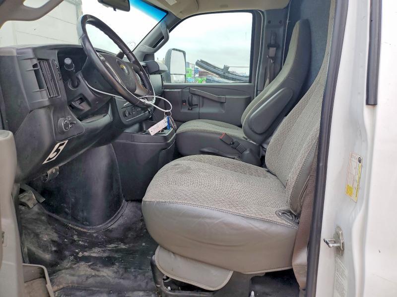 2020 Chev Express G3500