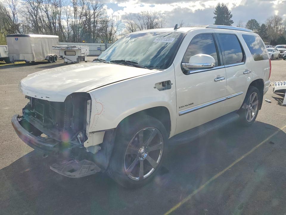 2010 Cadillac Escalade Luxury