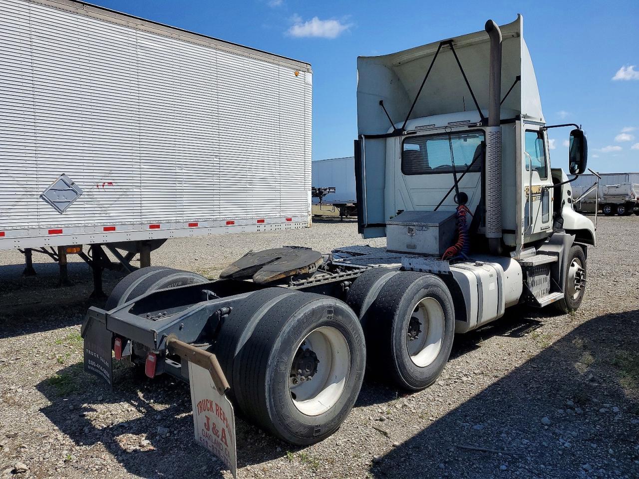 2014 Mack 600 CXU600