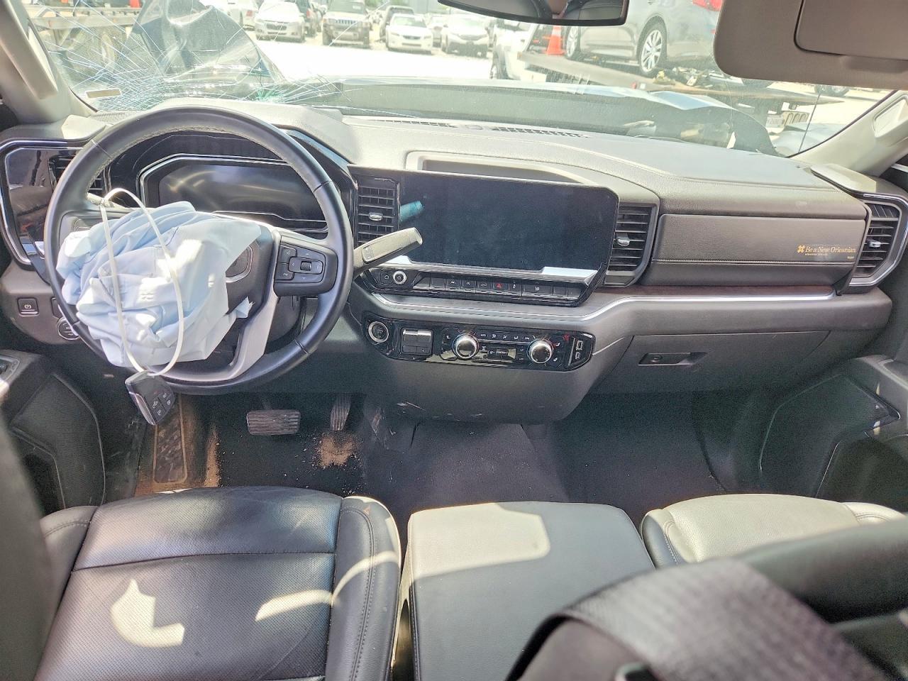 2025 GMC Sierra C1500 SLT