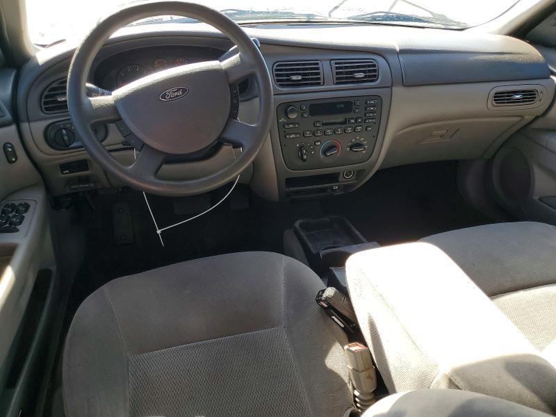 2005 Ford Taurus se