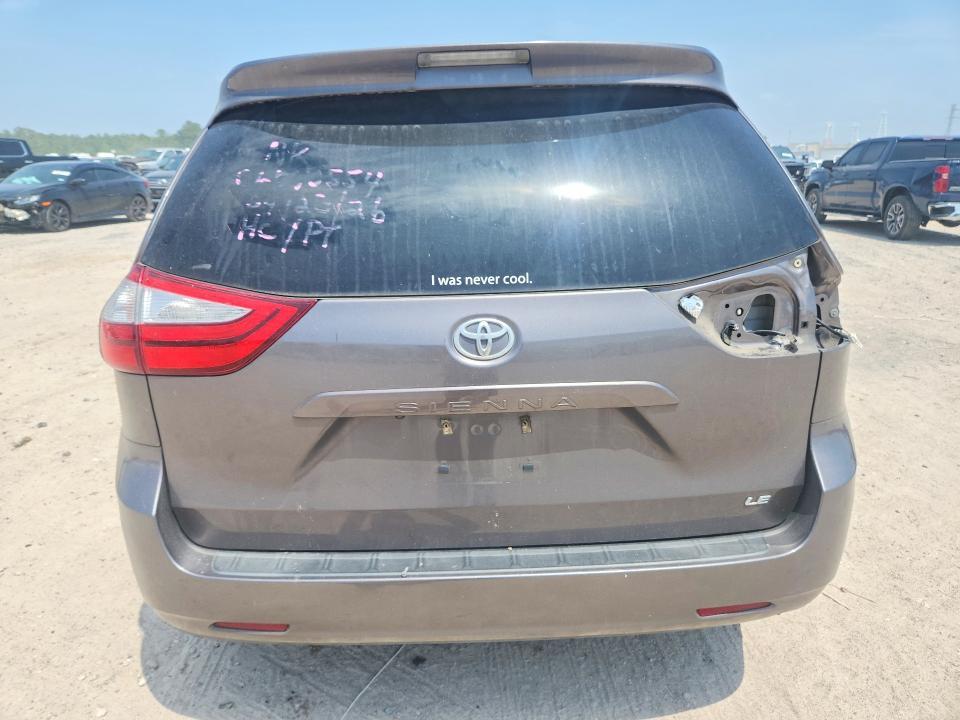 2016 Toyota Sienna le