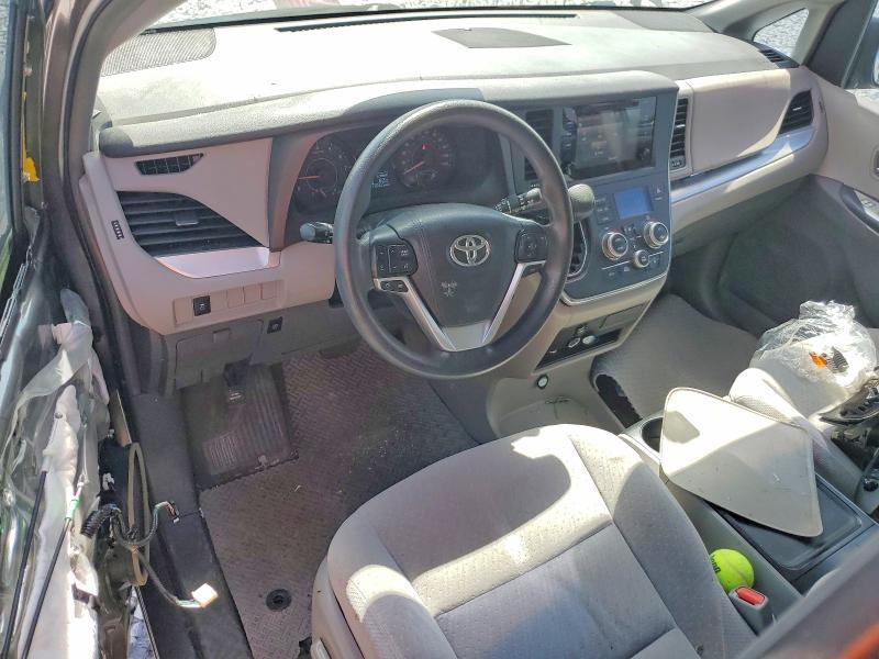 2016 Toyota Sienna le