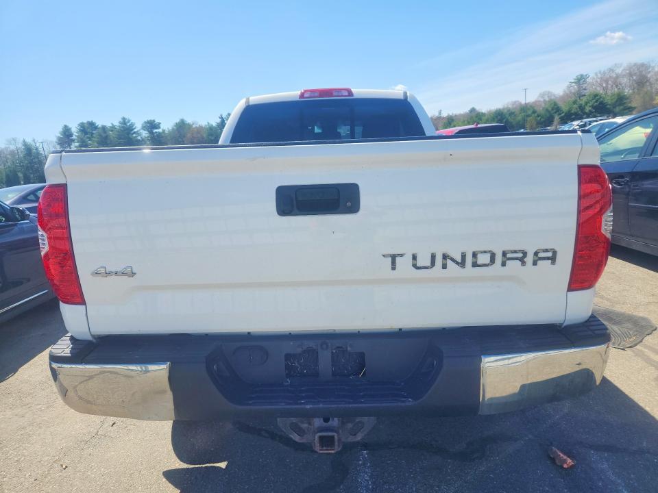 2017 Toyota Tundra SR5