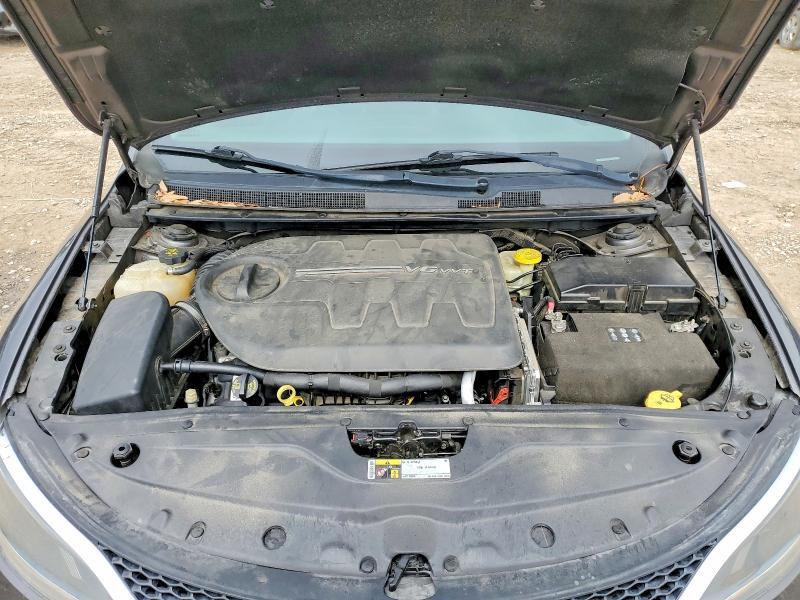 2015 Chrysler 200 c