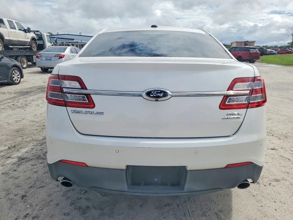 2014 Ford Taurus sel