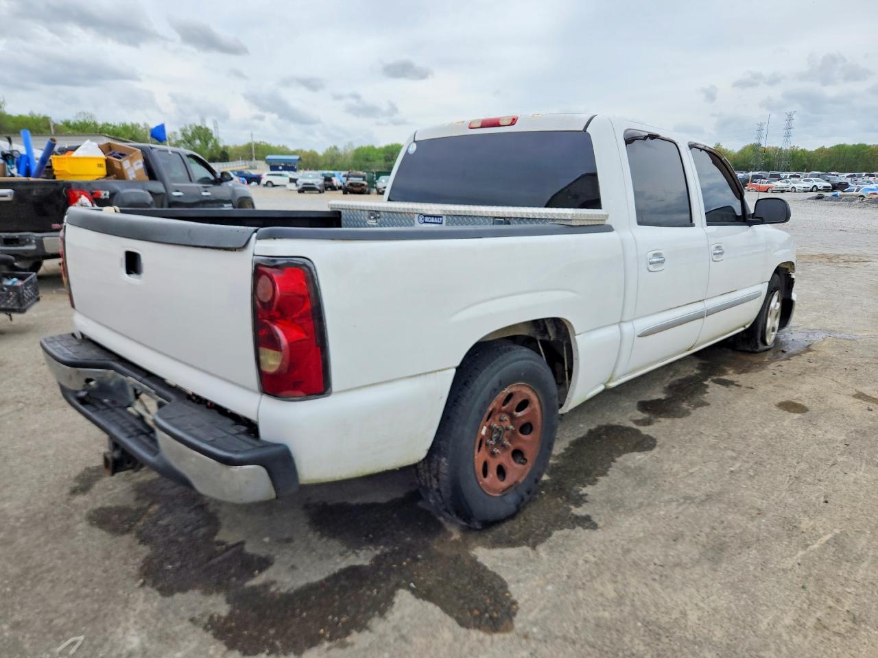2005 GMC New Sierra C1500