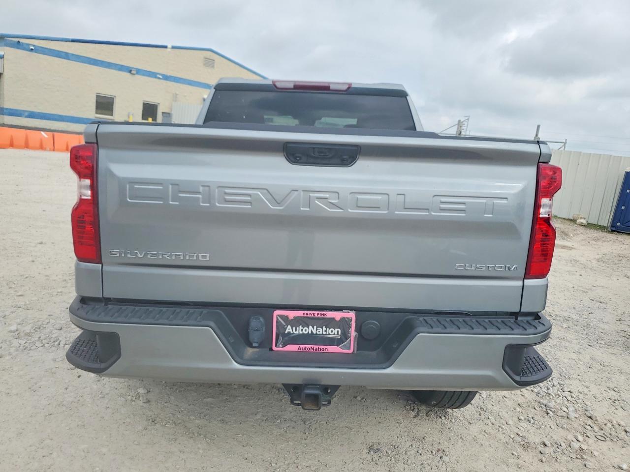 2024 Chevrolet Silverado C1500 Custom