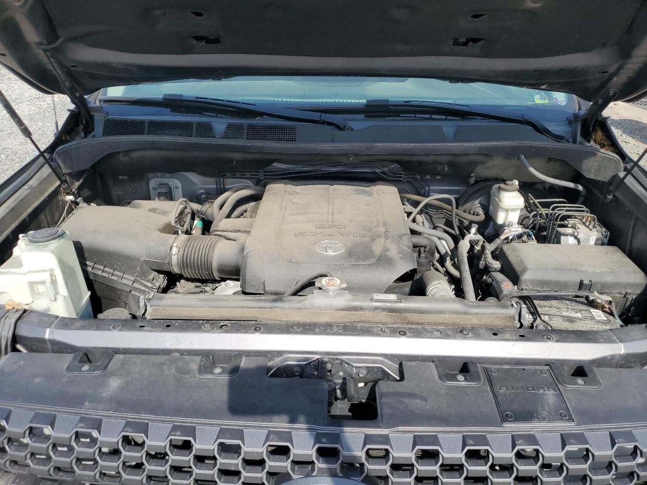 2018 Toyota Tundra SR5