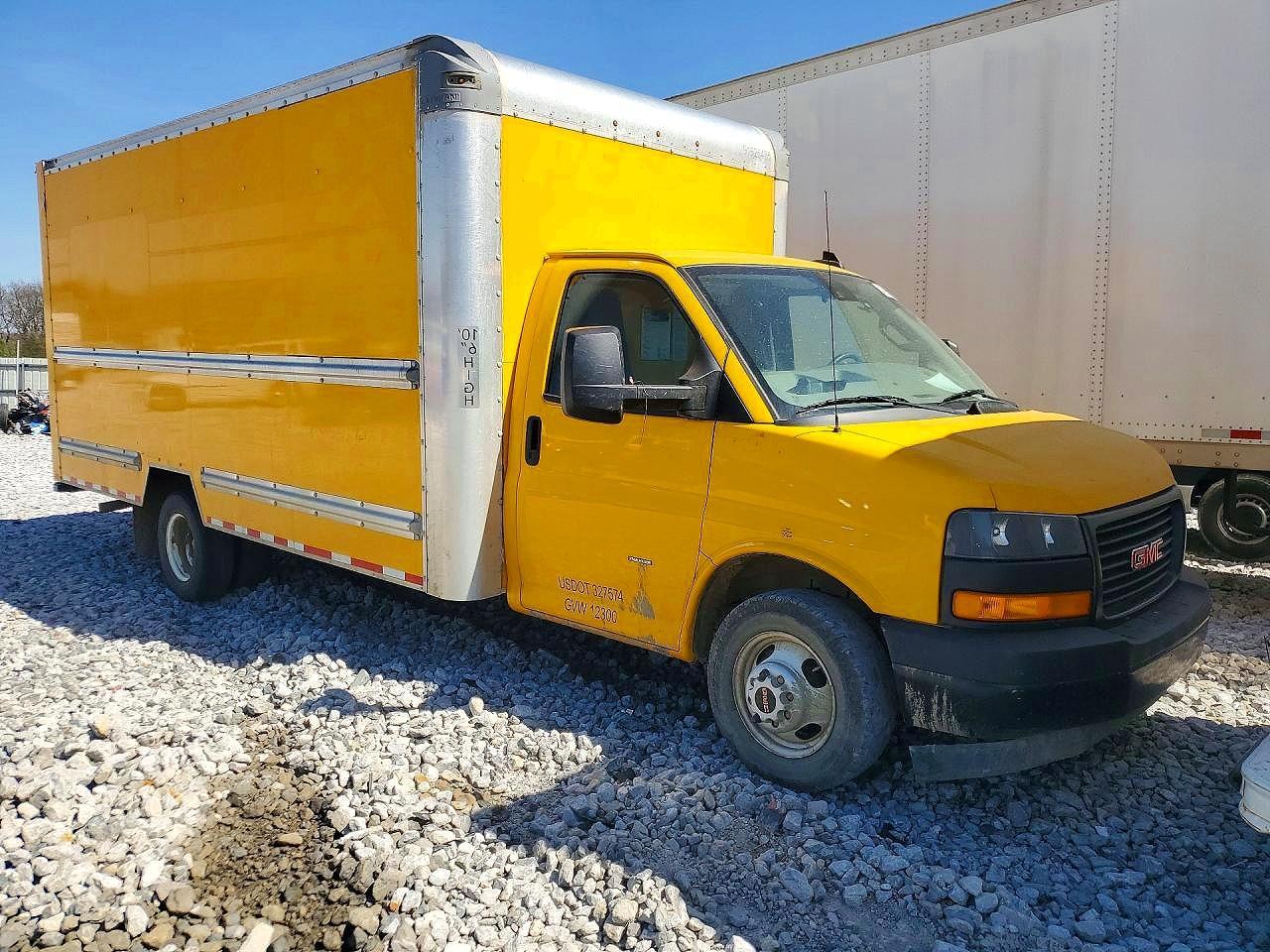 2022 GMC Savana Cutaway G4500