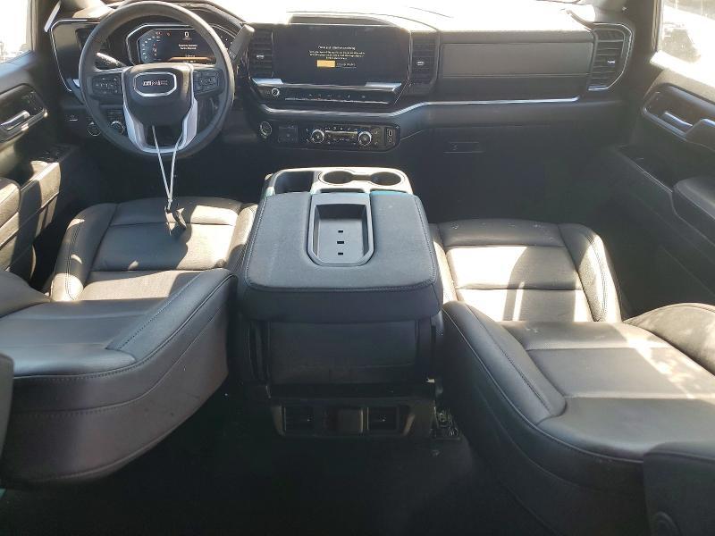 2026 GMC Sierra K1500 SLT