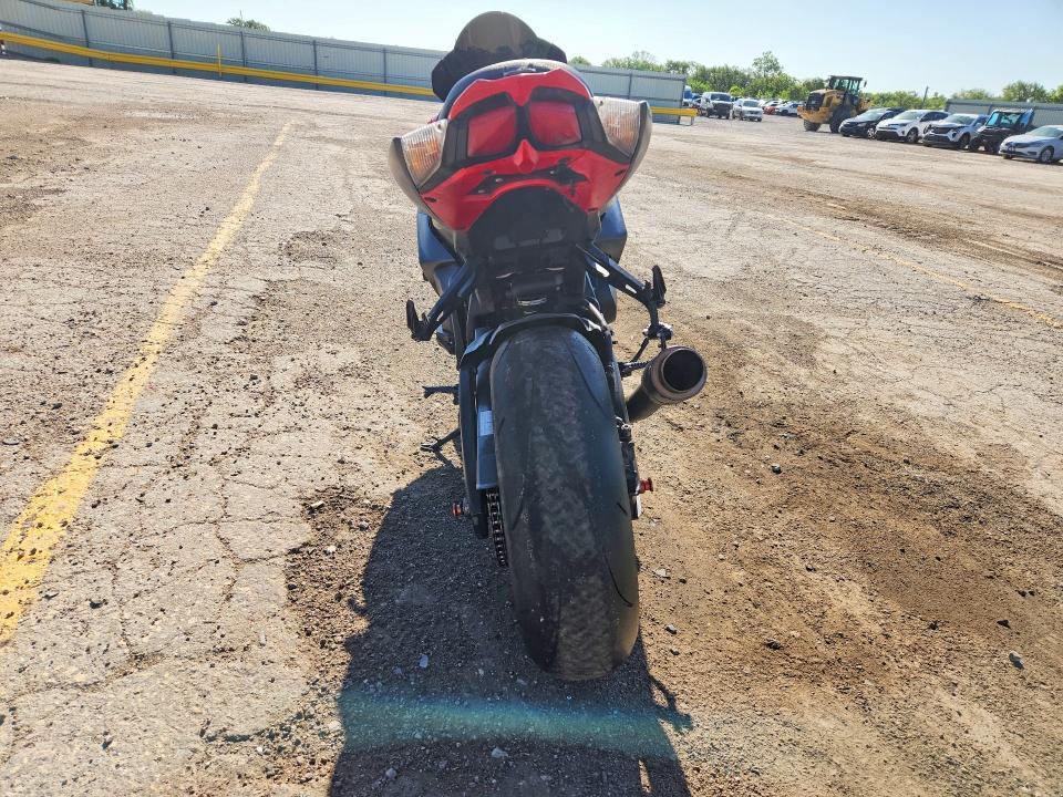 2015 Suzuki GSX-R1000