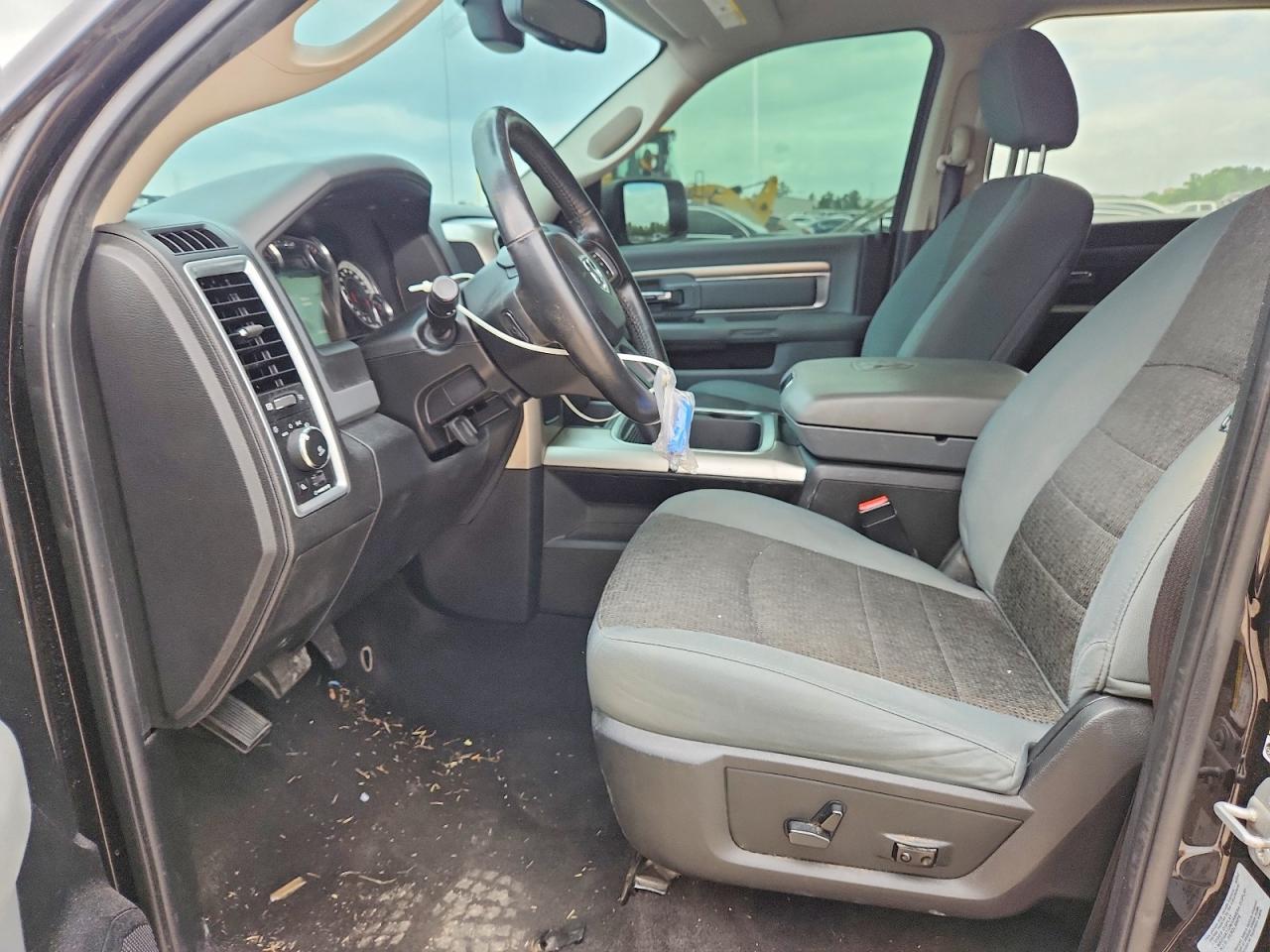 2017 Dodge RAM 1500 SLT