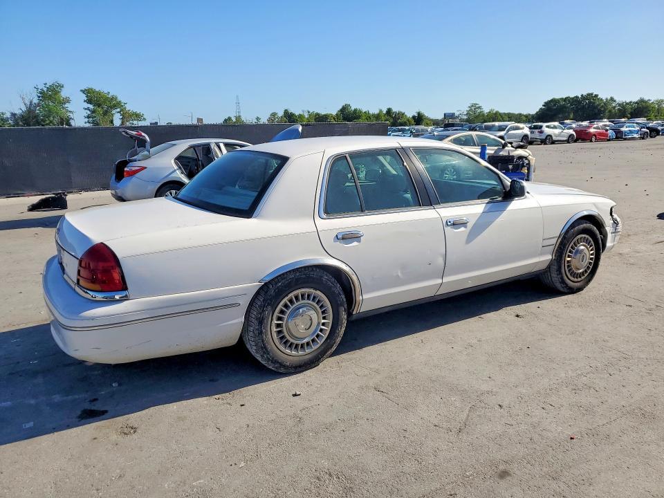 1999 Ford Crown Victoria