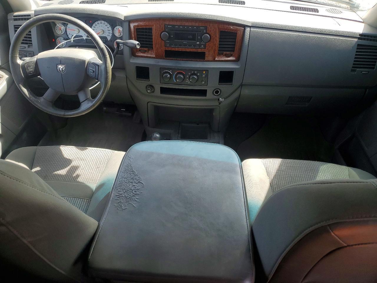 2006 Dodge RAM 2500 ST