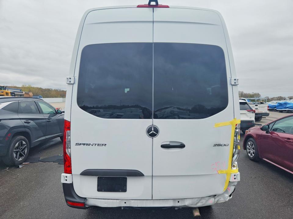2024 Mercedes-Benz Sprinter 2500