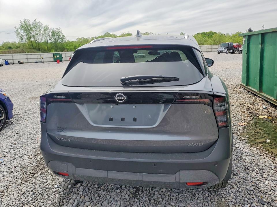 2025 Nissan Kicks sv