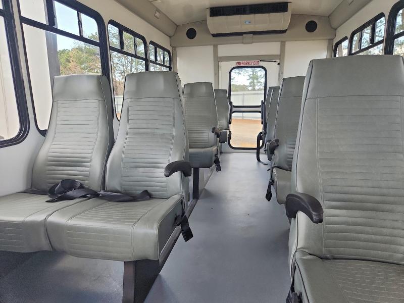 2024 Ford Econoline E450 Super Duty Cutaway Van