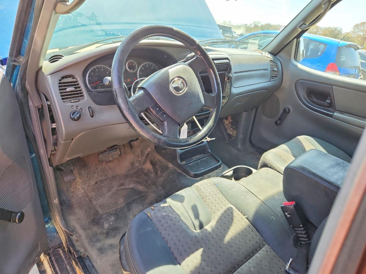 2004 Mazda B2300