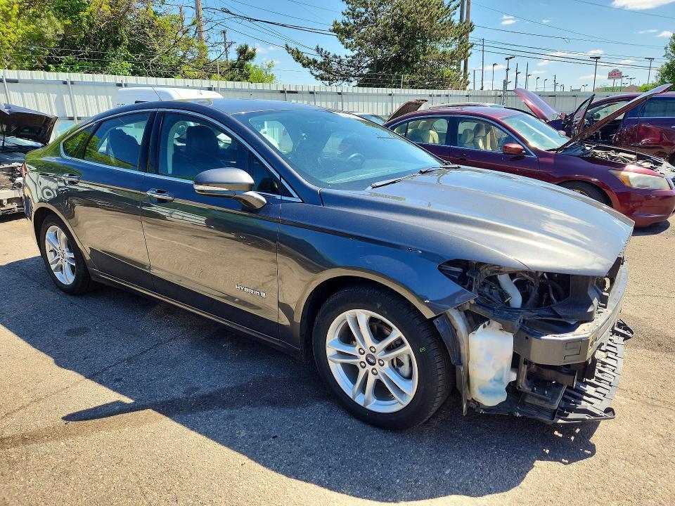 2018 Ford Fusion se Hybrid