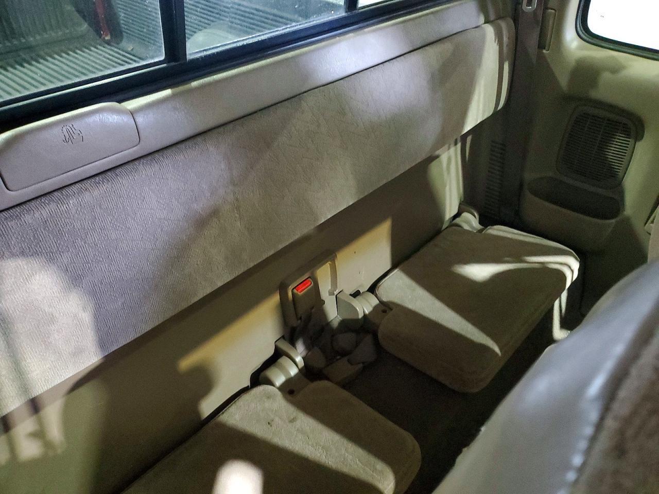 2002 Toyota Tacoma Base
