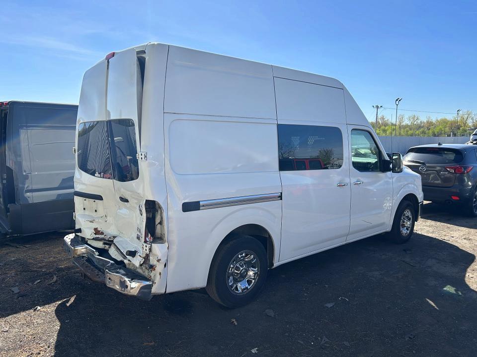 2014 Nissan NV 2500 HD S