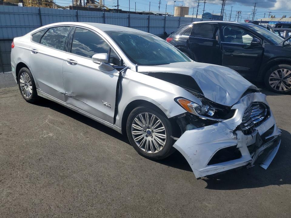 2016 Ford Fusion se Phev