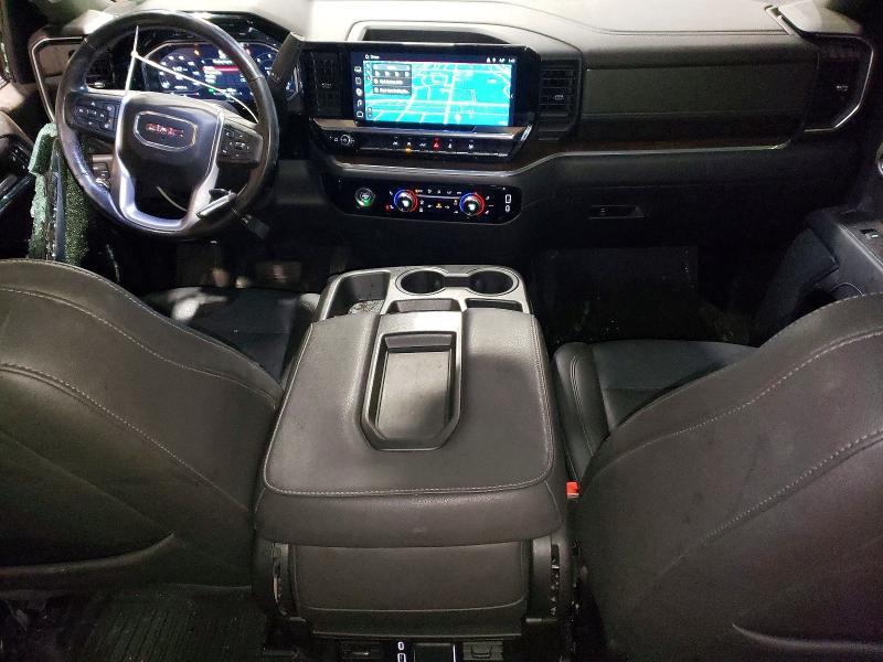 2022 GMC Sierra K1500 SLT