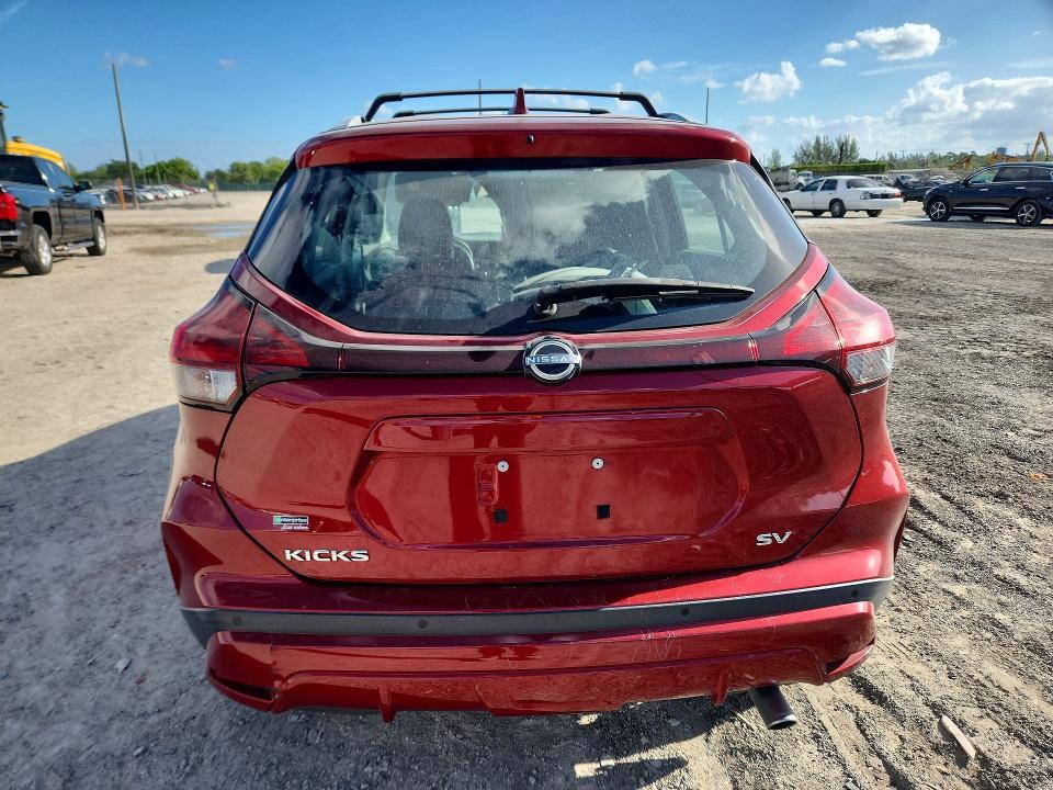 2022 Nissan Kicks sv