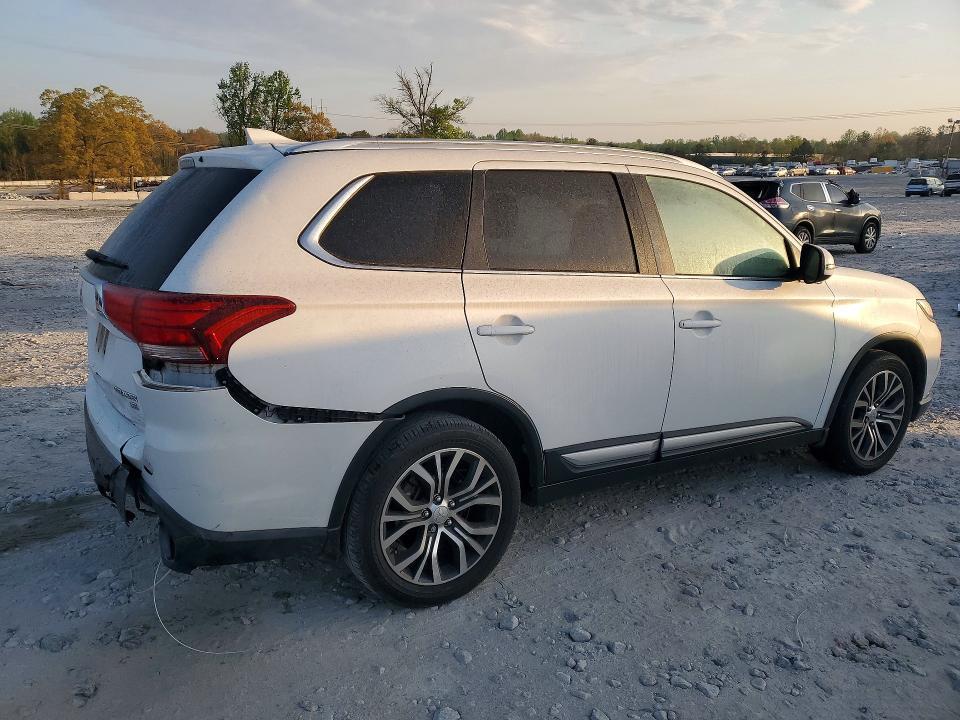 2017 Mitsubishi Outlander se