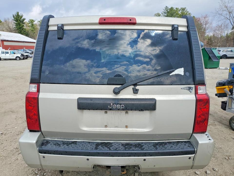 2008 Jeep Commander Sport