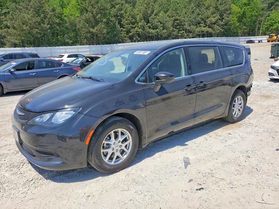 2022 Chrysler Voyager lx