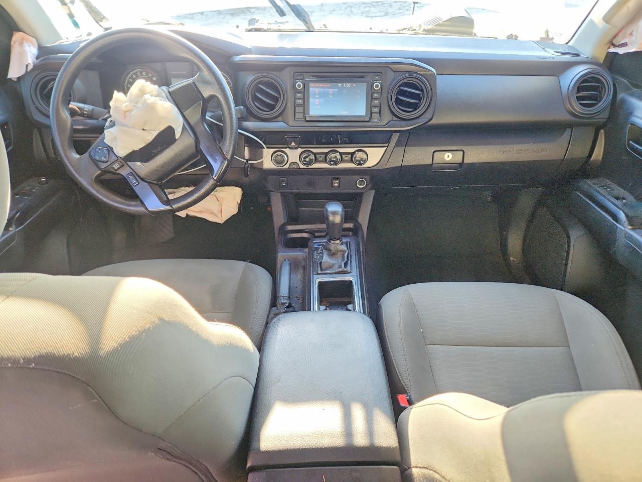 2016 Toyota Tacoma SR