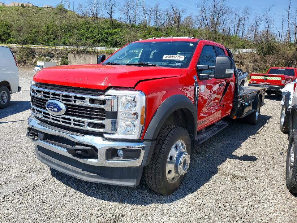 2023 Ford F550 Super Duty Flatbed Truck