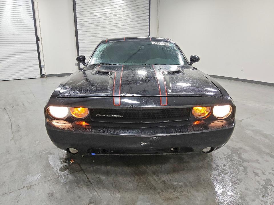 2014 Dodge Challenger r