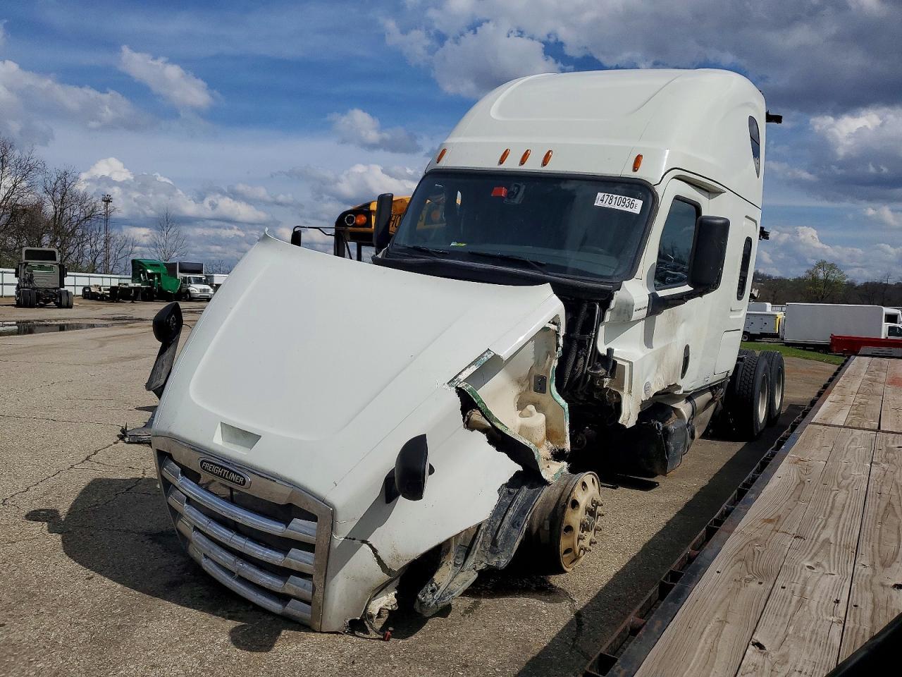2019 Freightliner Cascadia 126 Semi Truck