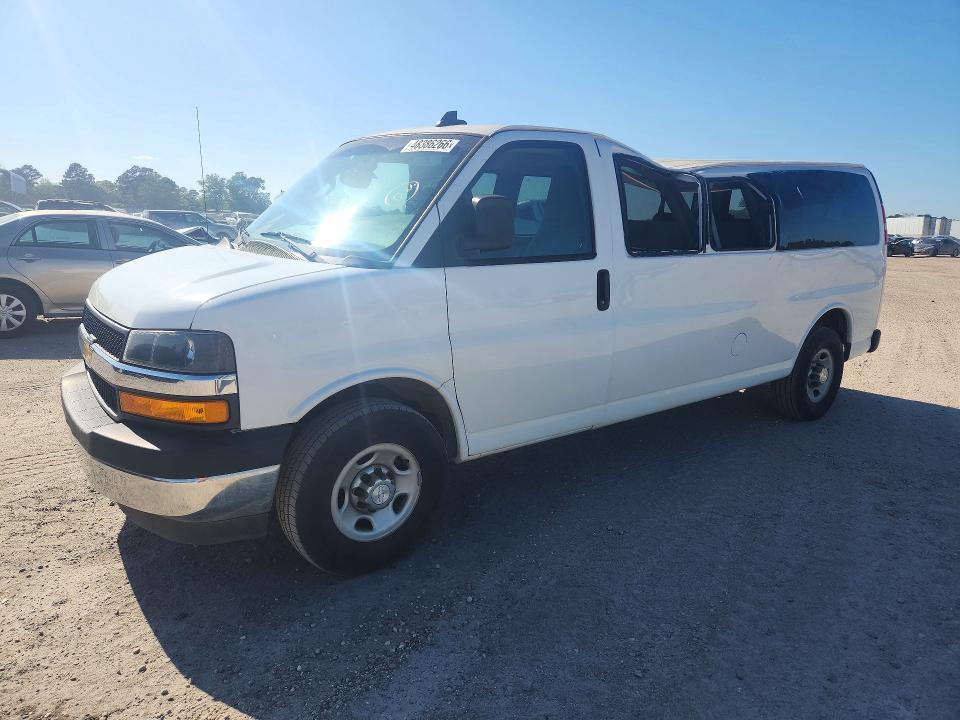 2017 Chevrolet Express G3500 LT