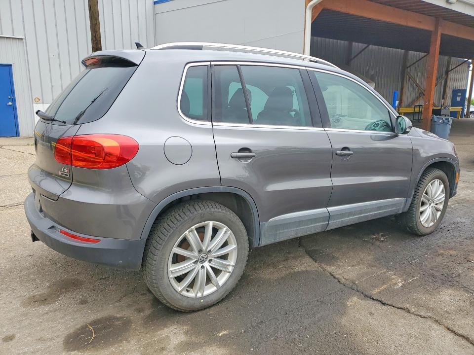 2016 Volkswagen Tiguan s