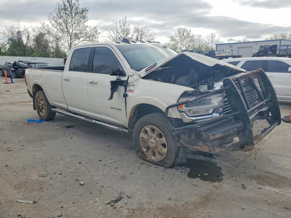 2022 Dodge 3500 Laramie