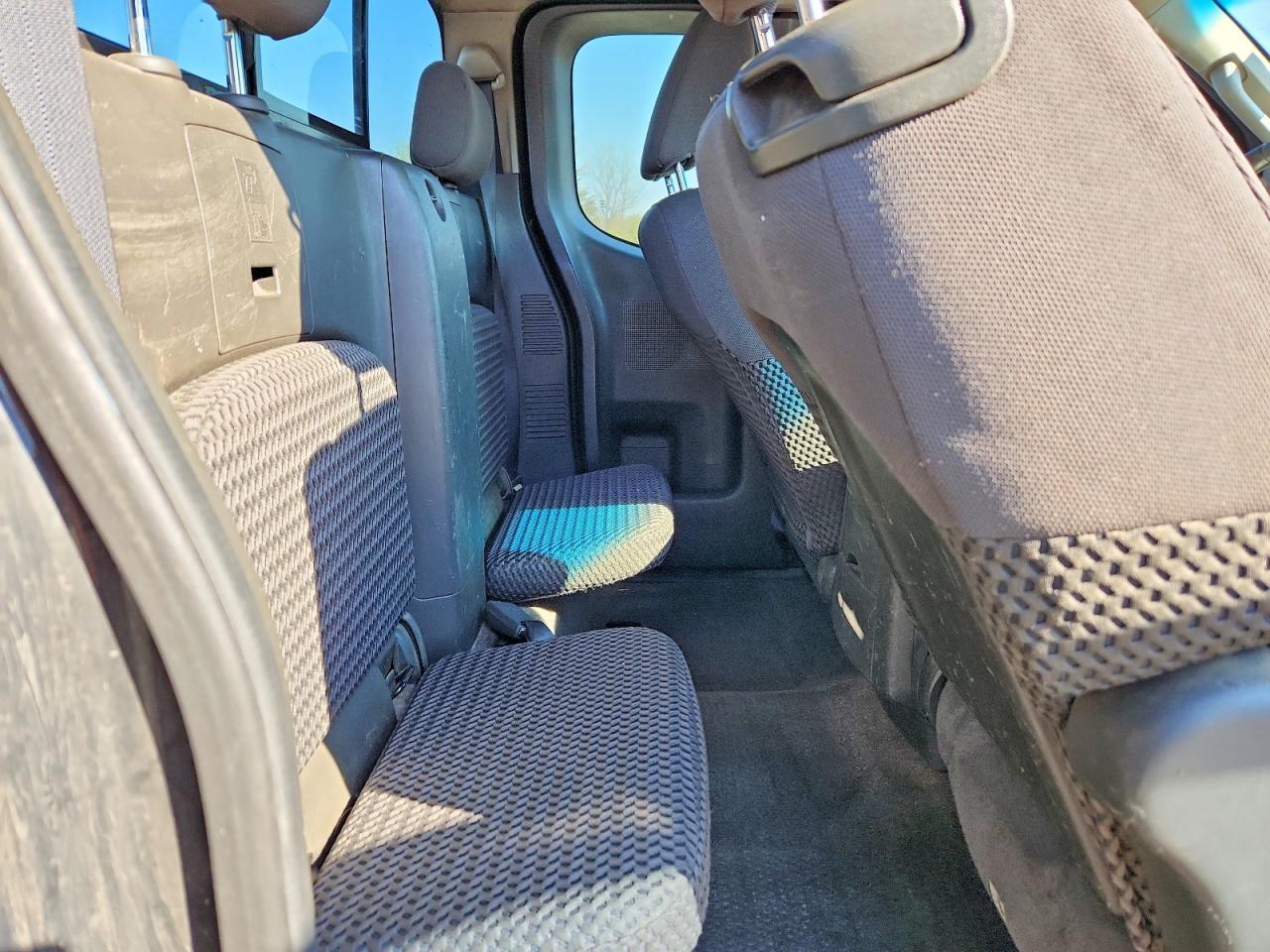 2013 Nissan Frontier SV V6