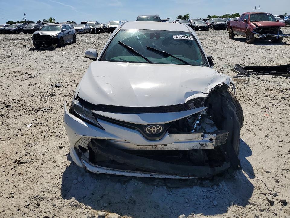2018 Toyota Camry le