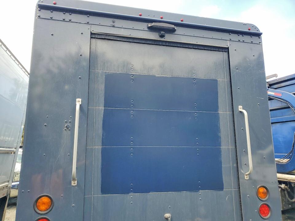2020 Freightliner Chassis M Line WALK-IN Van