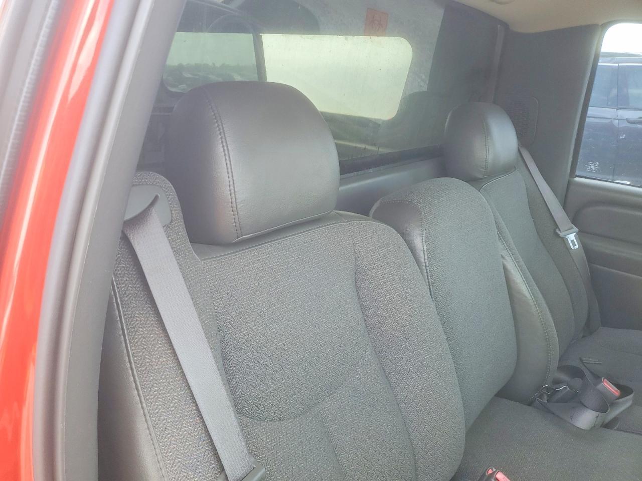 2004 Chevrolet Silverado C1500