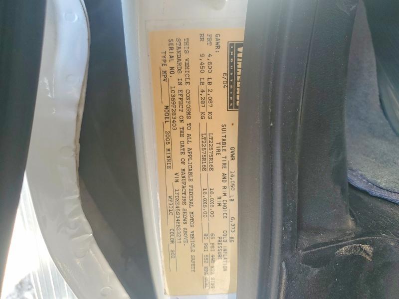 2005 Winnebago 2004 Winnebago Minnie RV