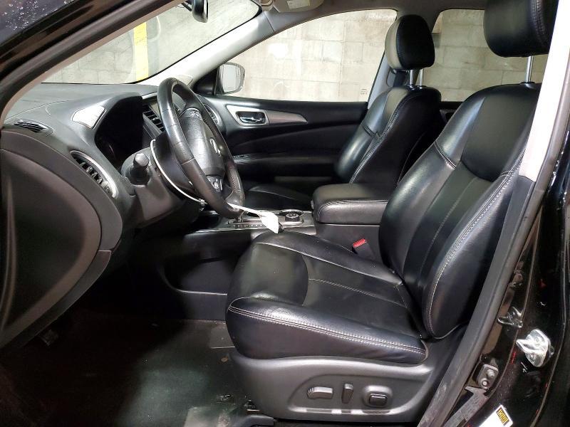 2017 Nissan Pathfinder sl