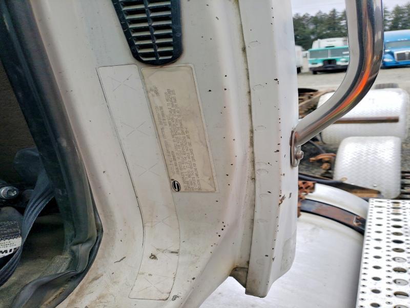 2005 Sterling A9500 Semi Truck
